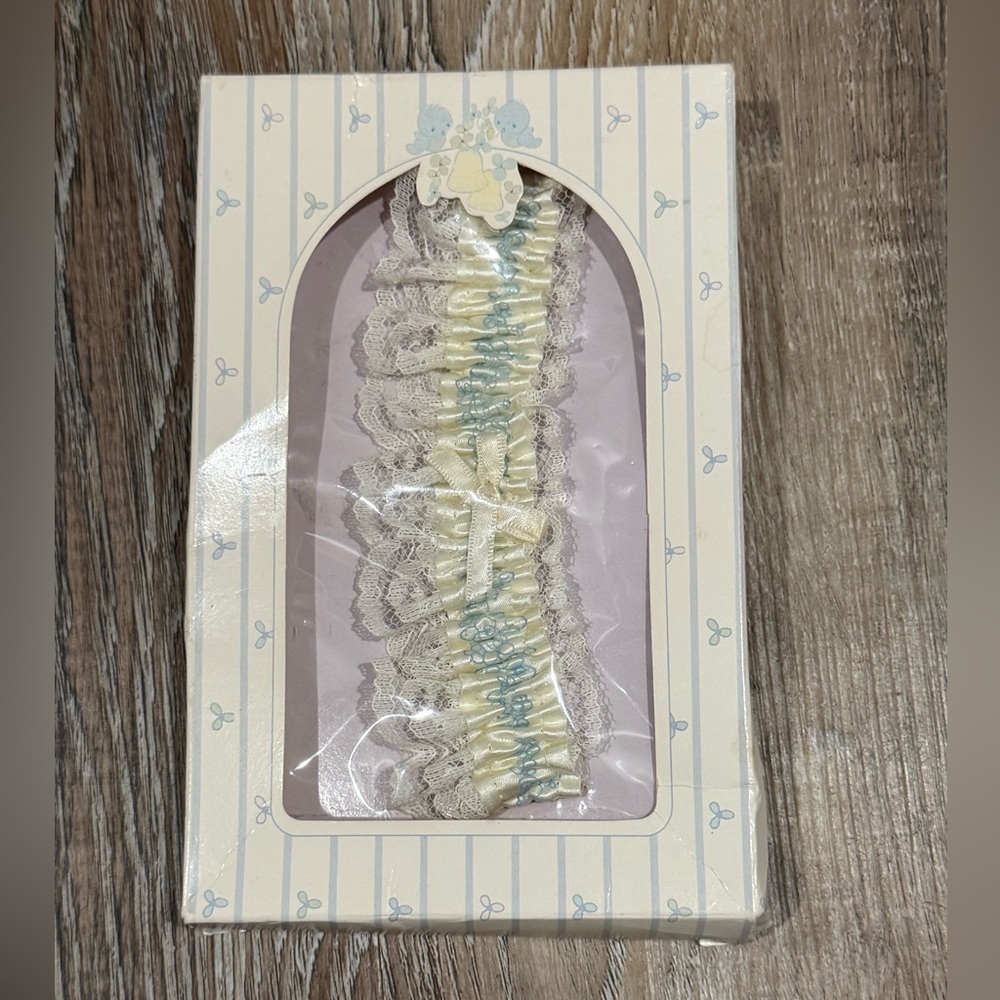 Enesco Precious Moments Collection Blue and Cream Garter 1986